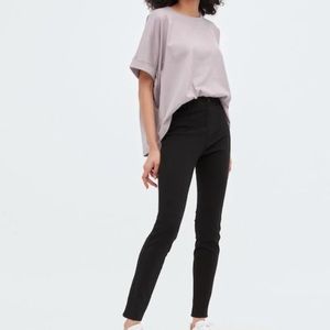 NWT Black Uniqlo Ultra Stretch Leggings Pants Small